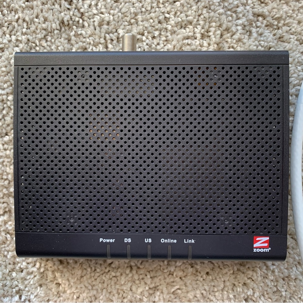 Zoom Cable Modem - Picture 2 of 4